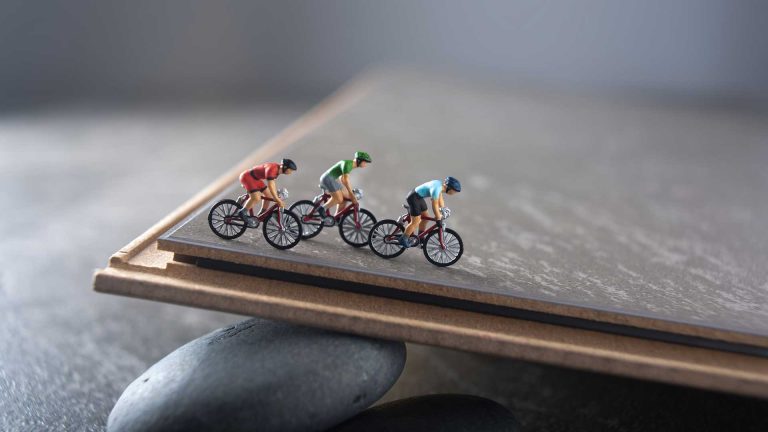 Low-resolution-Nadura-Small-World-cyclist-downhill